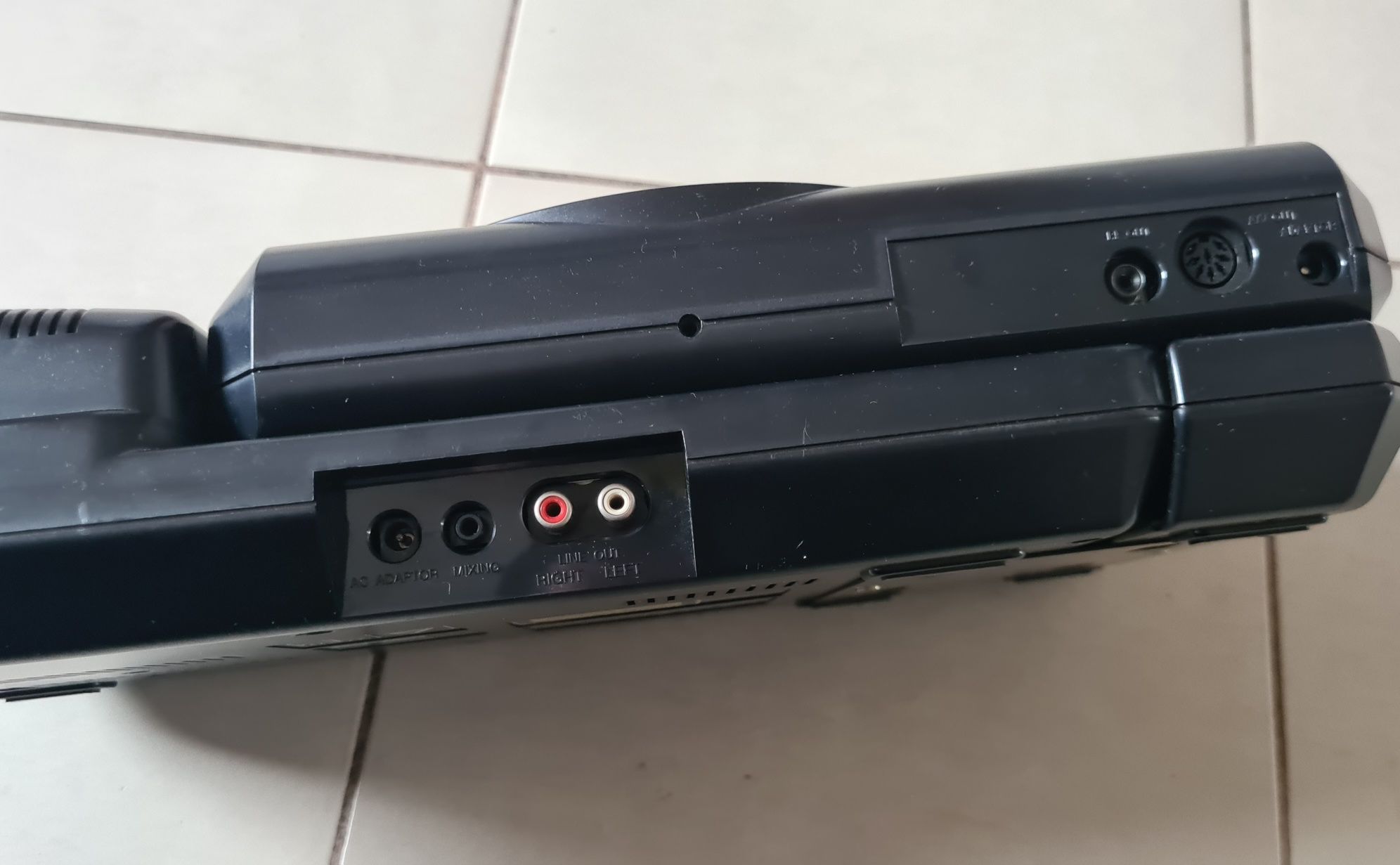 Consola Sega Mega Drive + Mega CD 2 + Jocuri