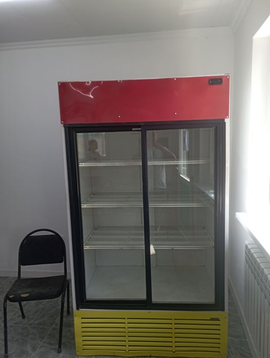 Холодильник для магазина