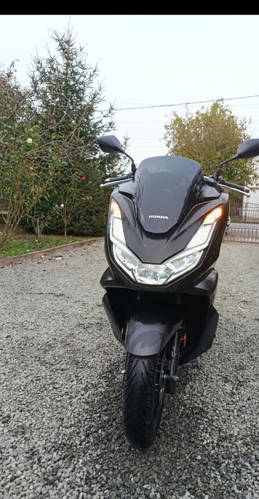 Scuter Honda PCX 125 2024