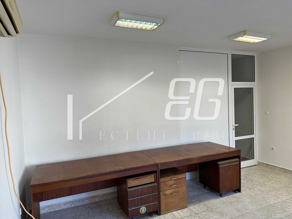 Офис в Варна-Христо Ботев площ 30 цена 450