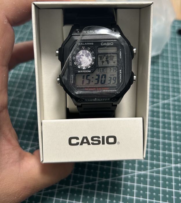 Предлагам часовници по поръчка от Модела Casio AE1200