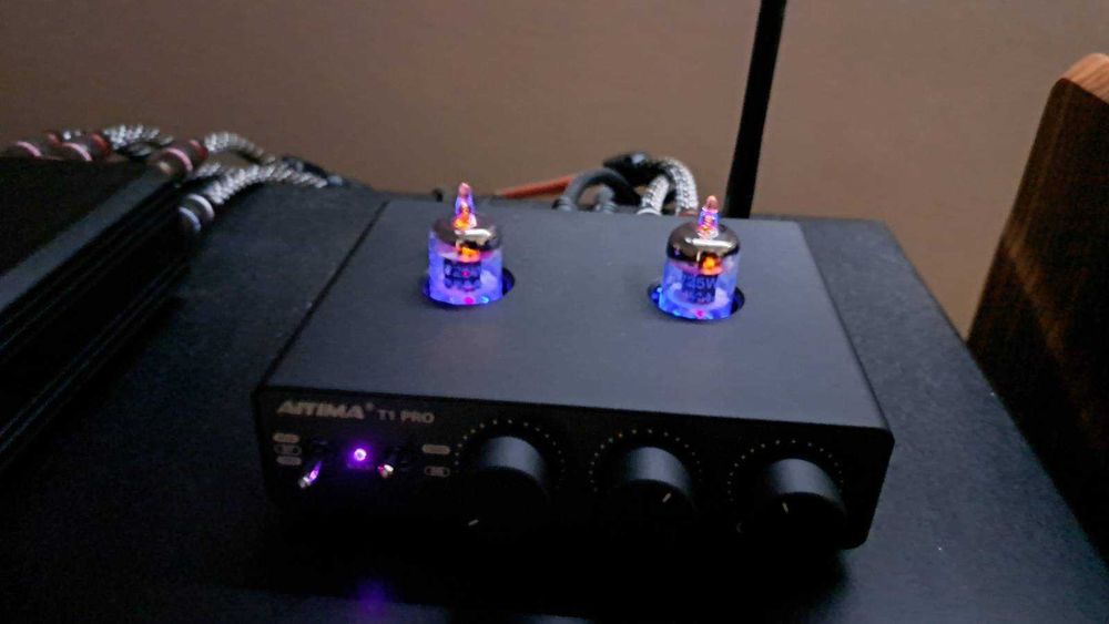 Предусилвател AIYIMA T1 PRO с Bluetooth 5.1