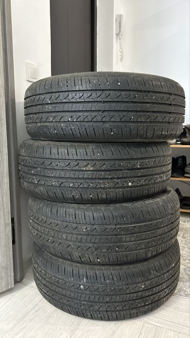 Летние шины ( 215/60 R16 )