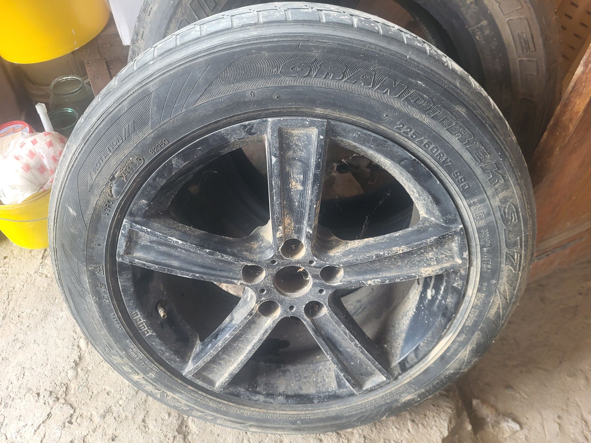 Диск и шина Dunlop Grandtrek R17