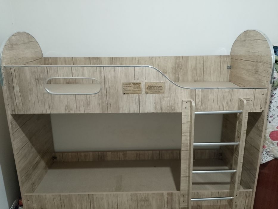 Bolalar uchun divan 2 qavatli