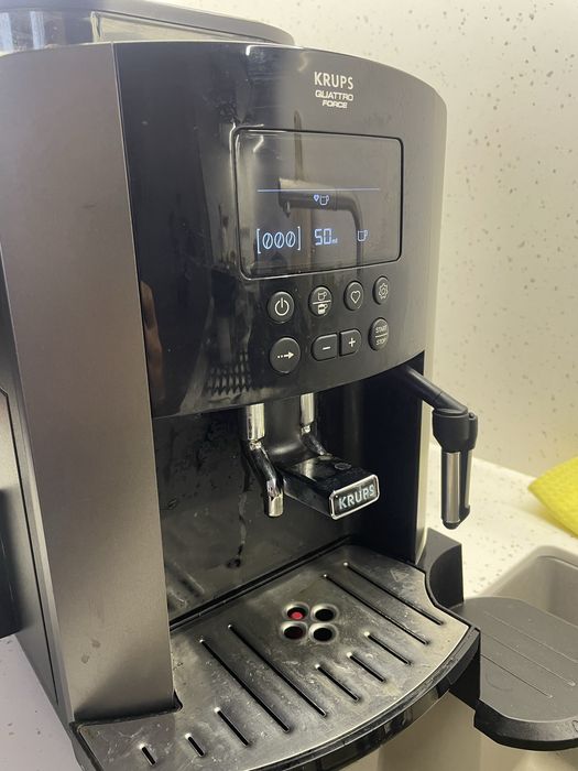 Кафеавтомат Krups EA819E10 Arabica Latte , 1450 W, 15 Bar