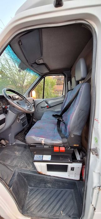 Mercedes-Benz Sprinter 412d до 3.5т. Падащ борд