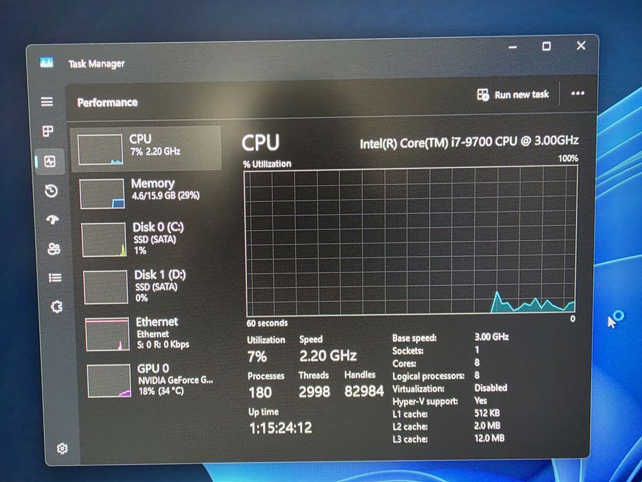 Vand pc gaming detalii si componente in descriere.