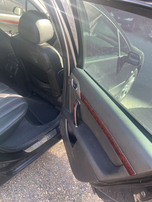 Продава се пежо 407 sw