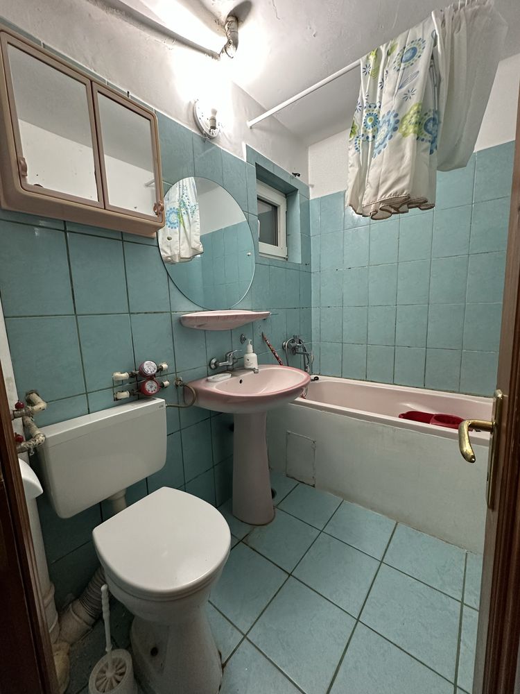 Apartament 2 camere decomandat zona Piata Noua
