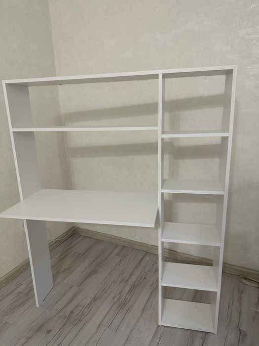 Продам стол для учебы