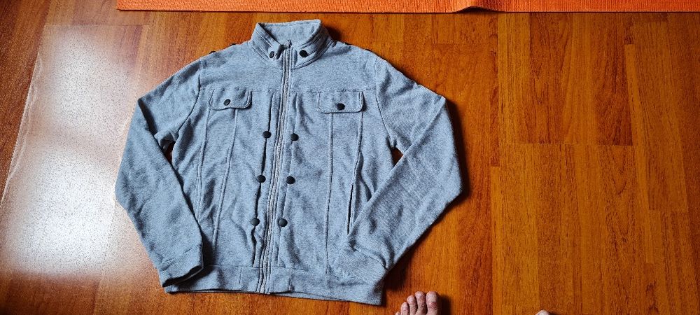 Продам джемпер размер 48-50.