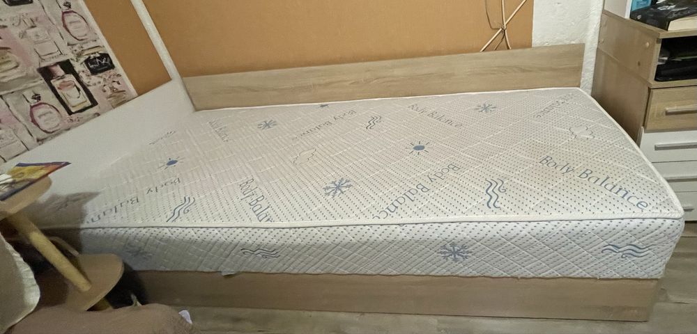 Две ъглови легла