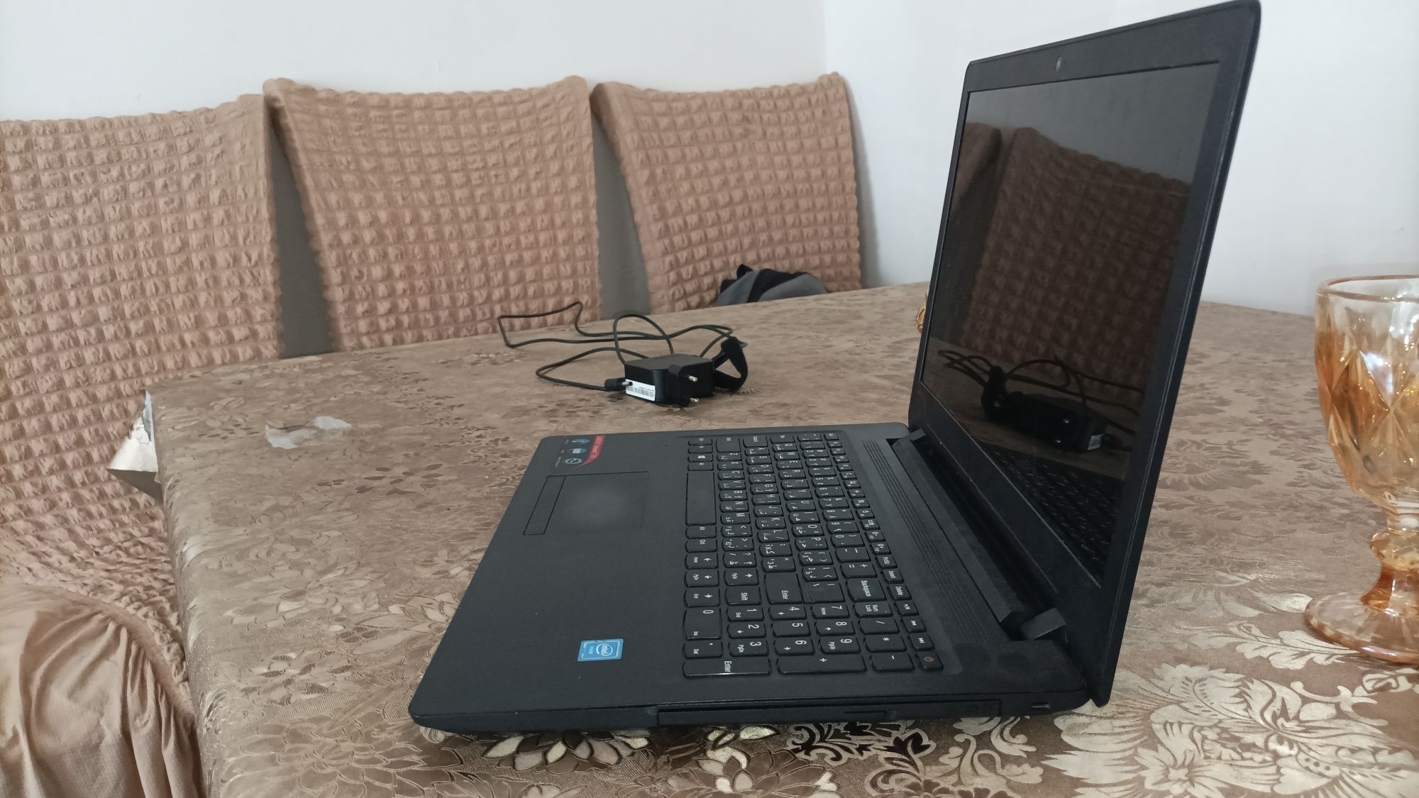 Новдбук LENOVO сотилади холати ало