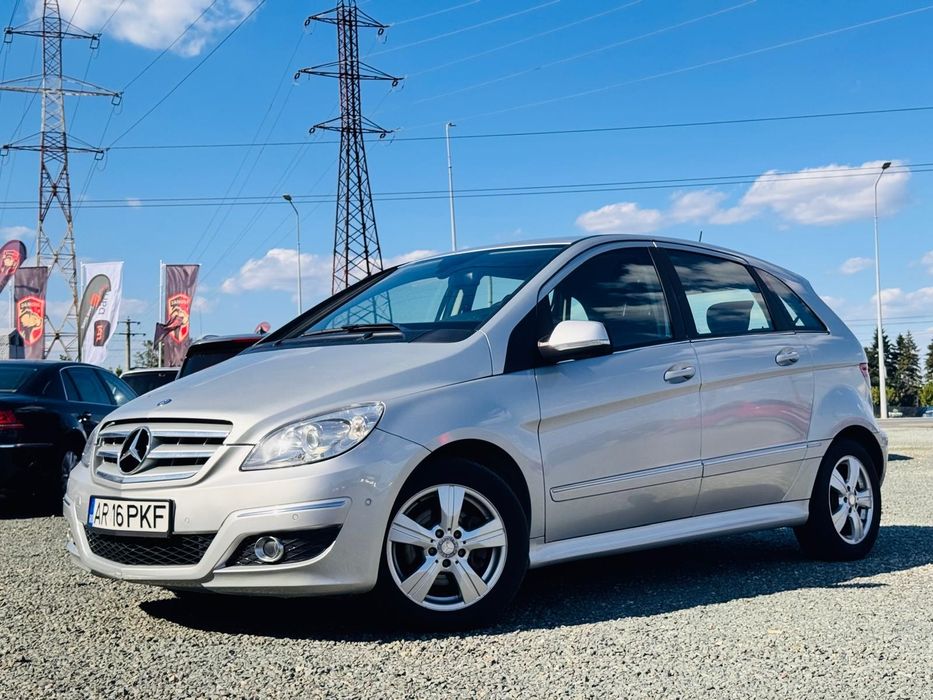 Mercedes-benz b200 2010