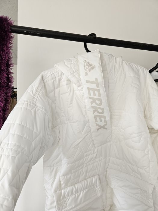 Adidas Terrex x Parley оригинално дамско яке – чисто ново.