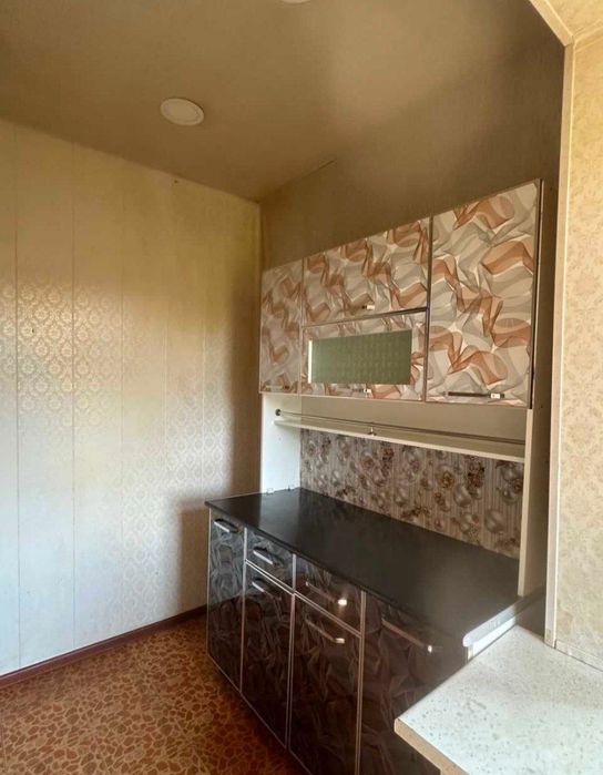 Юнусабад 15 квартал. Продается квартира 4/4/4