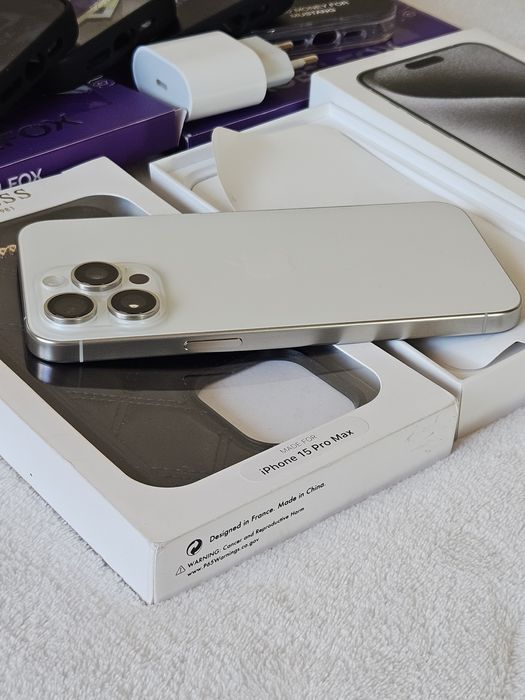 Vând 15 pro max 256GB Silver, stare impecabilă Full box