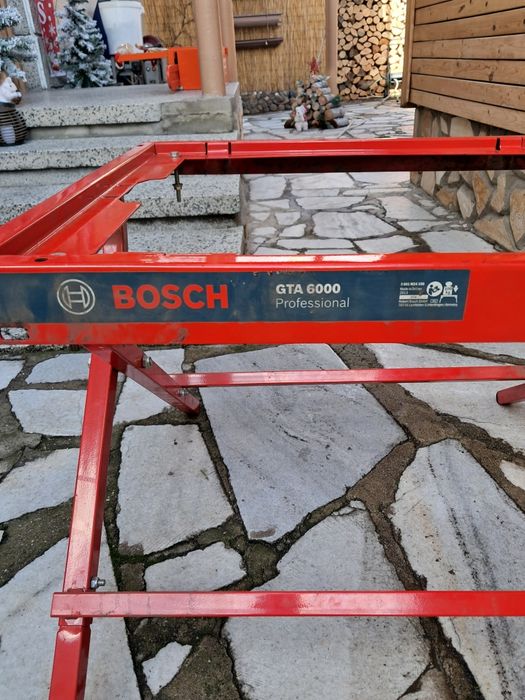 Сгъваема работна маса Бош