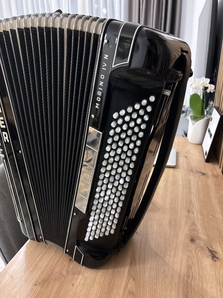 Acordeon Hohner Morino camera IV N cassotto 2+2 muzica Bugari