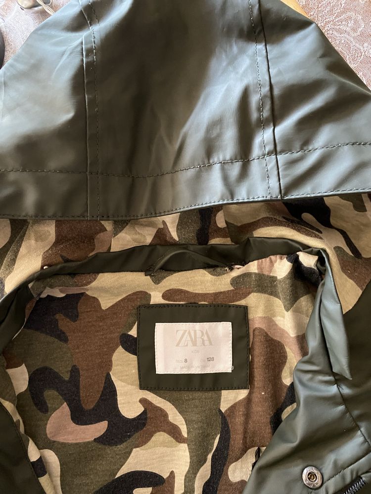 Jachetă impermeabilă Zara 128