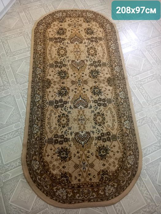 Продам ковёр овальный 2х1