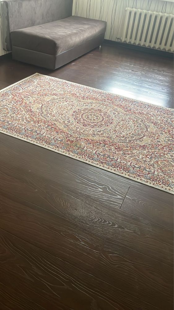 Продам ковры разных размеров