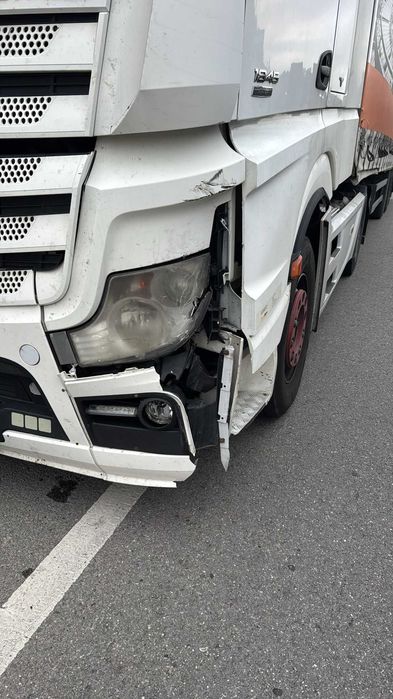 Reparatii Camioane si Semiremorci