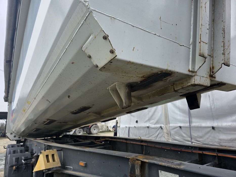 Vand ansamblu basculabil MAN TGA si bena Schmitz