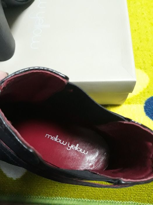 Ghete /botine Mellow Yellow  41, noi în cutie, brand lux