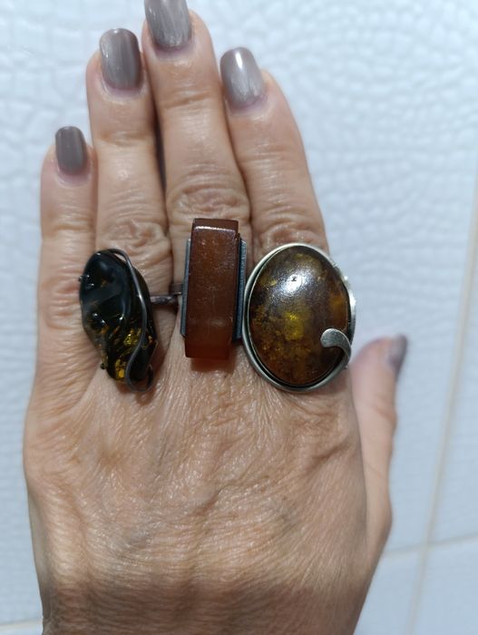 Кольца с янтарем