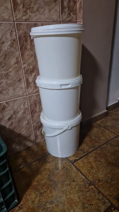 Miere de albine engros sau in cantitati mici