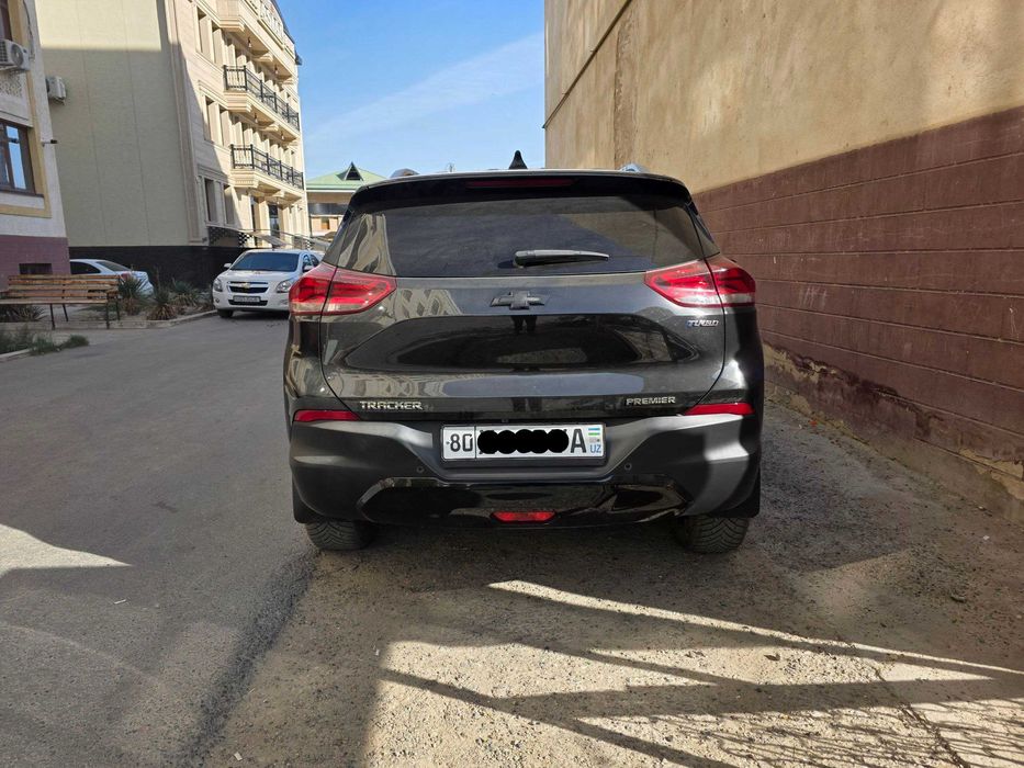 Tracker 2 Premier Plus