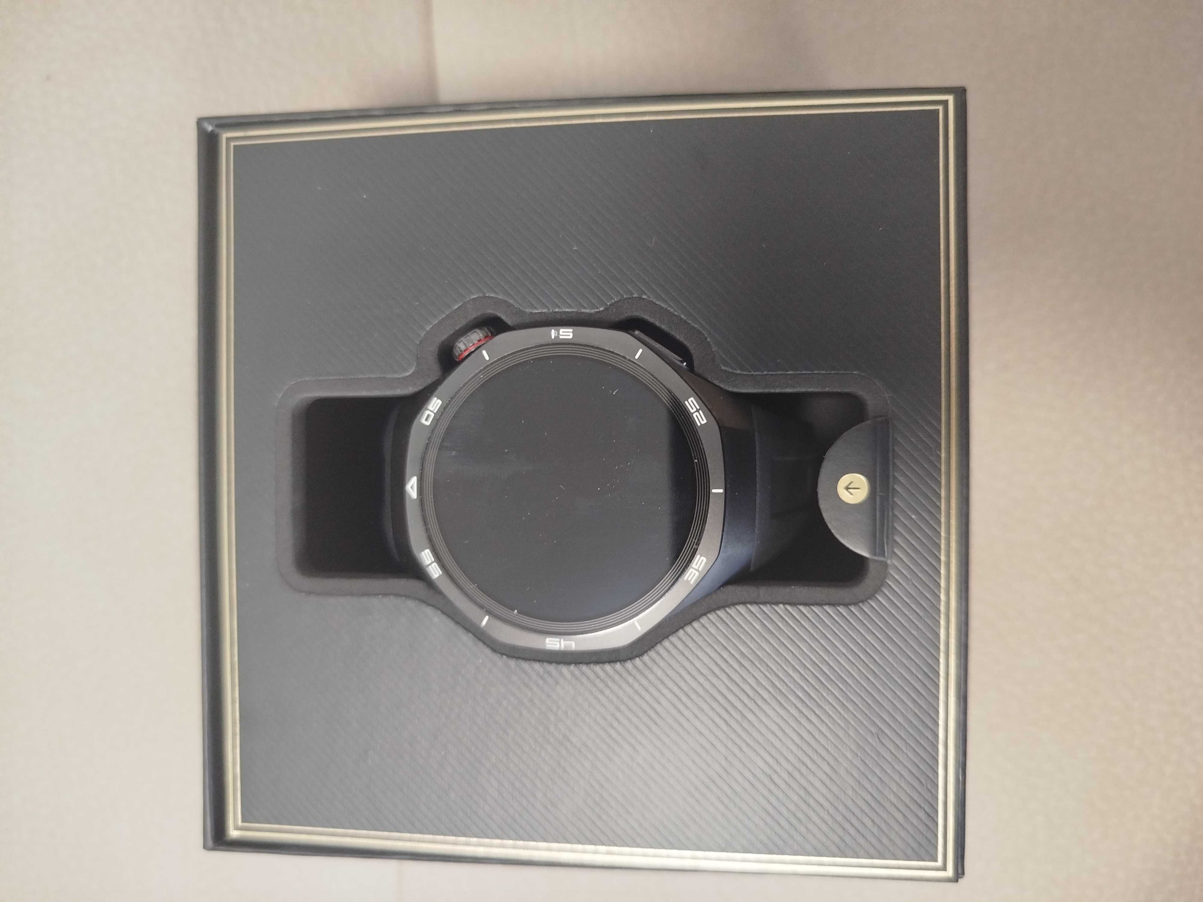 Смарт часовник HUAWEI WATCH GT5 PRO