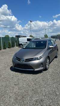 Toyota Auris Hibryd ,1,8 benzina ,baterie 90 %