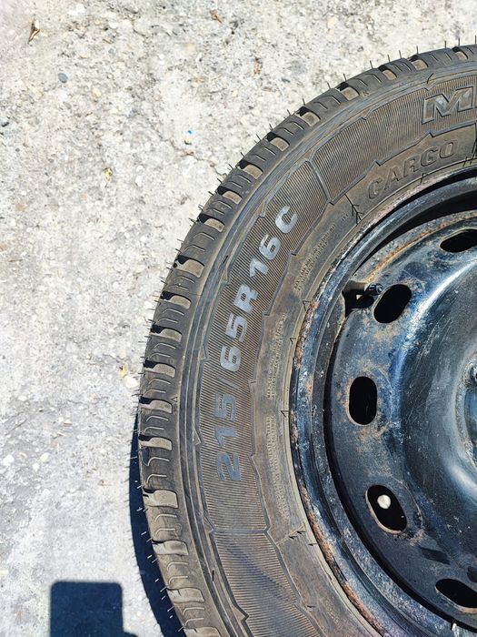 Vînd roata rezerva renault trafic 3 2017