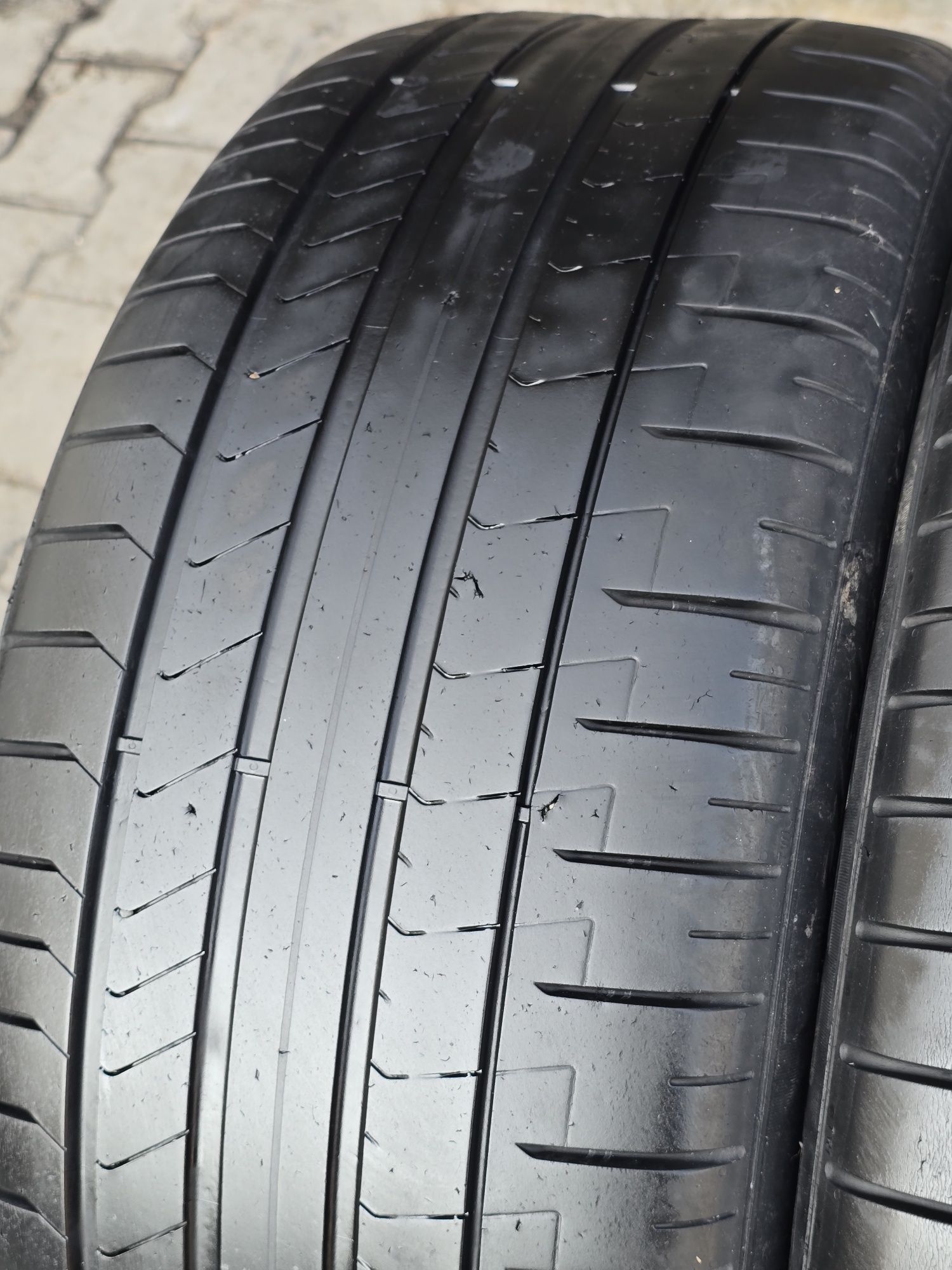275 40 20 Pirelli