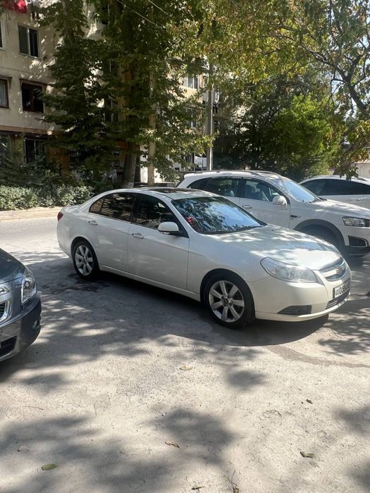 Продаю свою Chevrolet Epicа, жемчужный, 2011 год