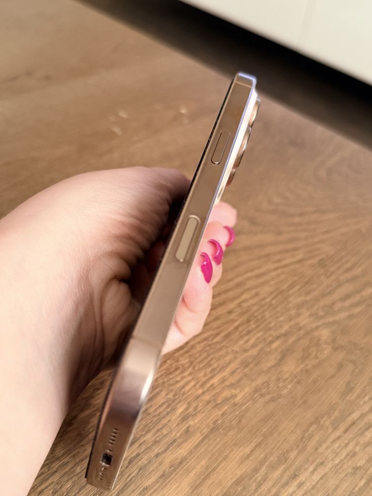 Iphone 16 pro като НОВ