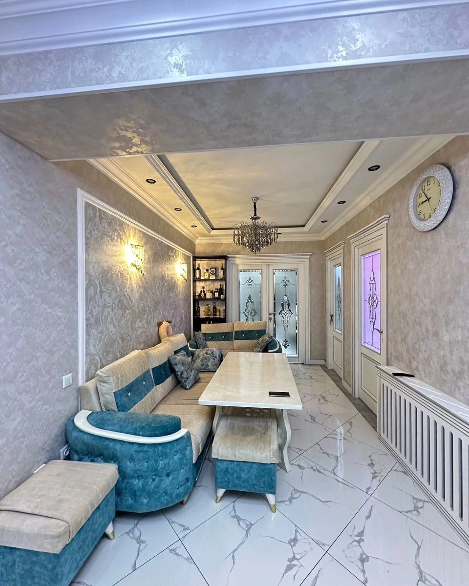 4х комнатная квартира на 4 этаже, мебелью, 98 м2, Лифт, Поворот