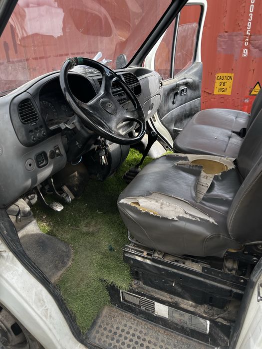 Ford tranzit cu  benă negociabil