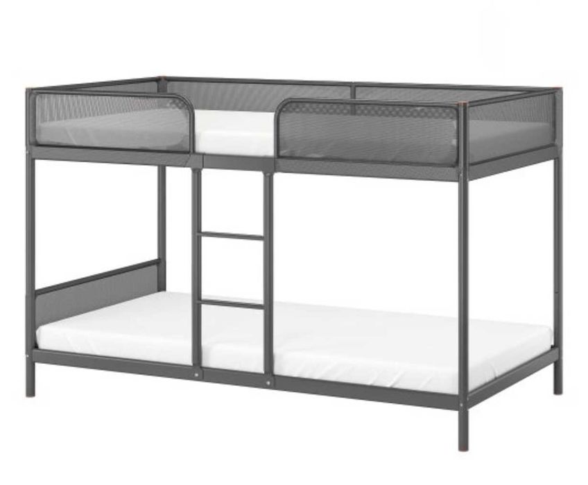 Двуетажно легло TUFFING IKEA С МАТРАЦИ с лично предаване