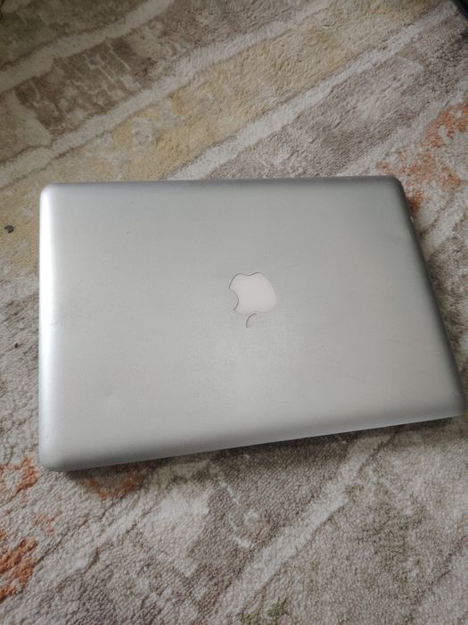 Лаптопи за продажба