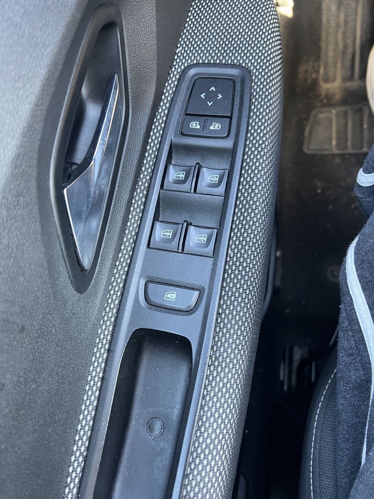 Vand Dacia Logan benzina+ gpl de fabrica