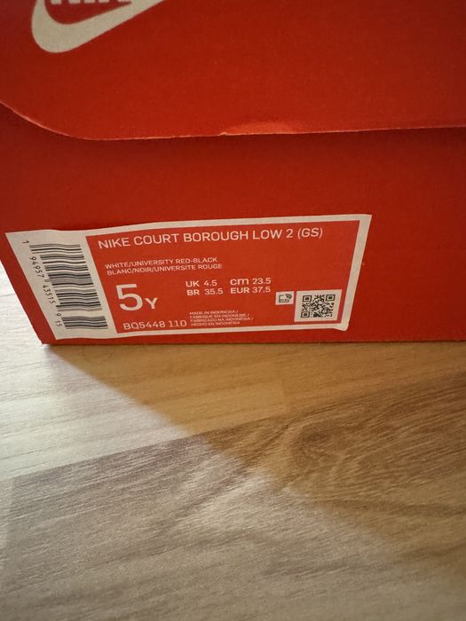 Adidasi nike court borough low 2. Ca noi, pret negociabil.