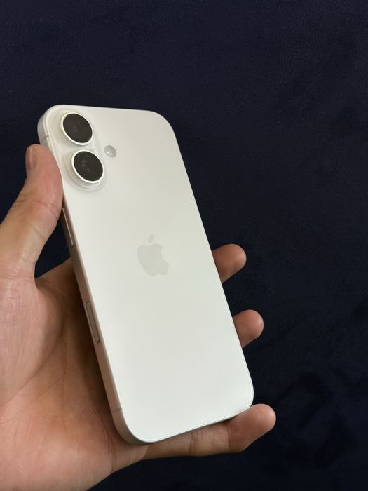 Iphone 16 128 white