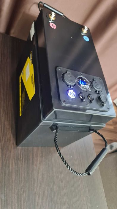 Baterie 12V  -  300Ah   Lithium Ion LiFePO4    Nou