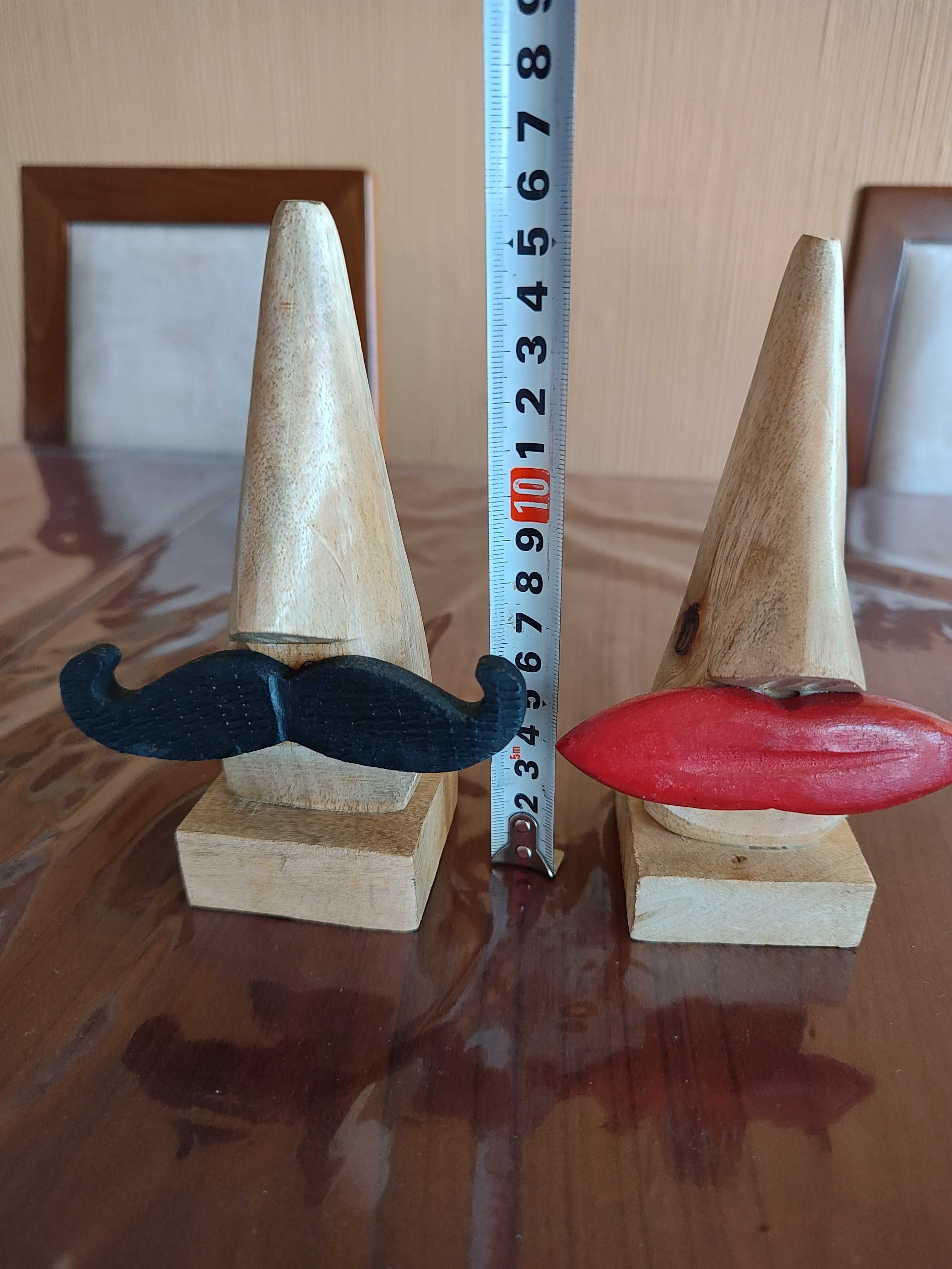 Две индийски дървени стойки за очила от дърво манго, ръчна изработка