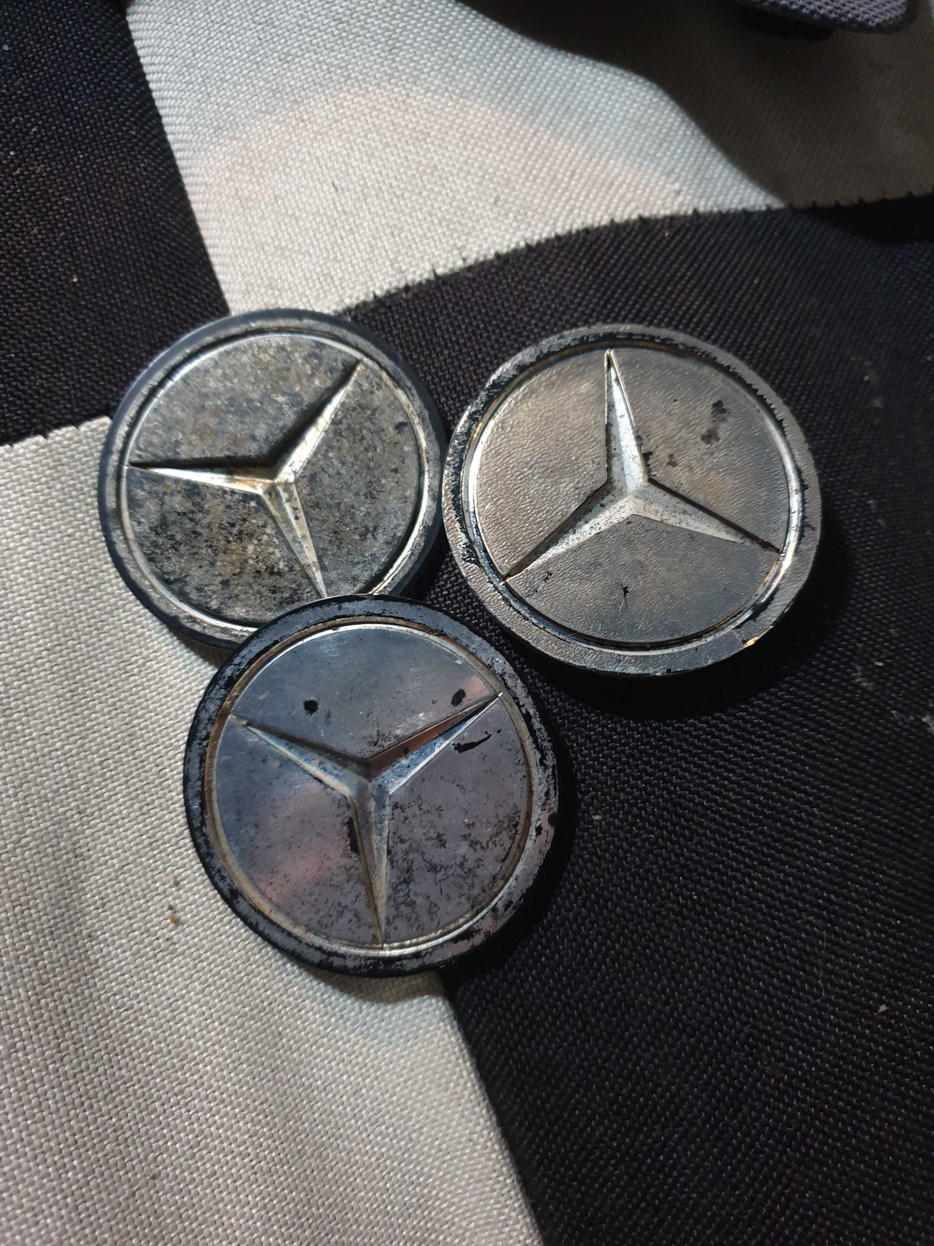 Vand embleme de Mercedes