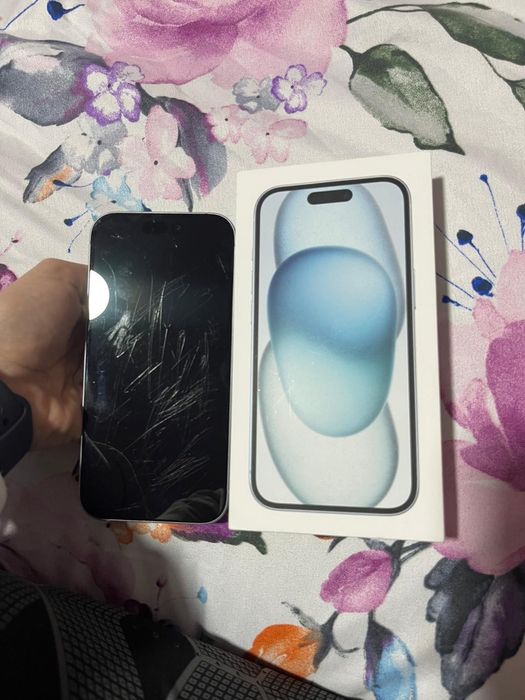iphone 15 използван+ калъфи